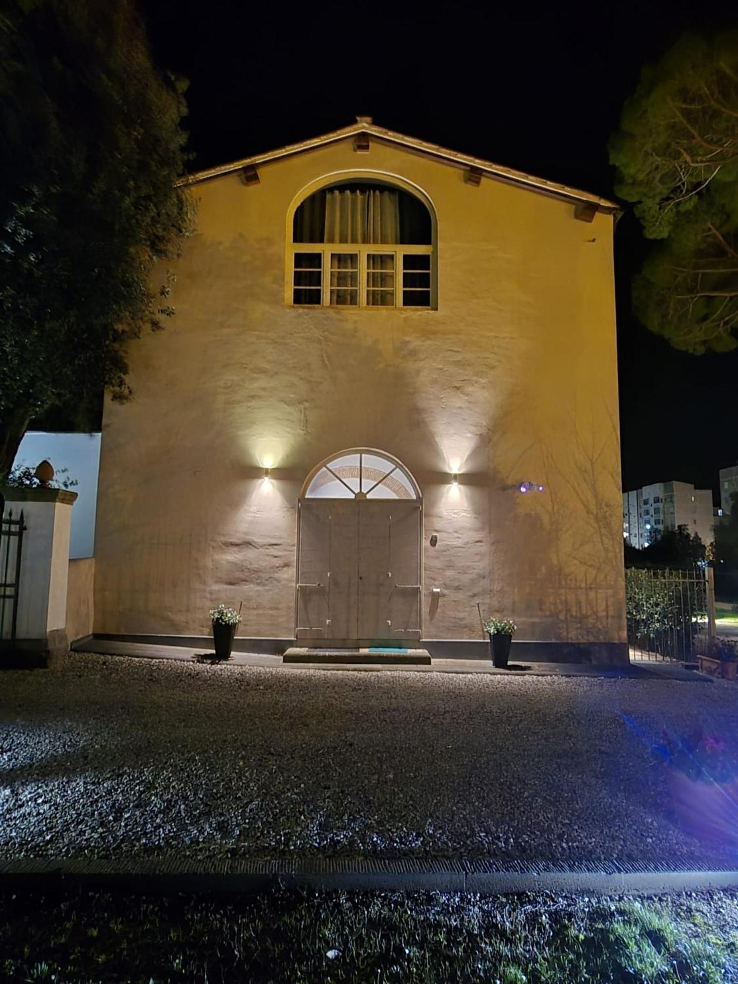 La Villa Apartments Tinaia - Excellent For Sardegna & Corsica - 6-8 Beds - Private Parking Included With Camera ليفورنو المظهر الخارجي الصورة