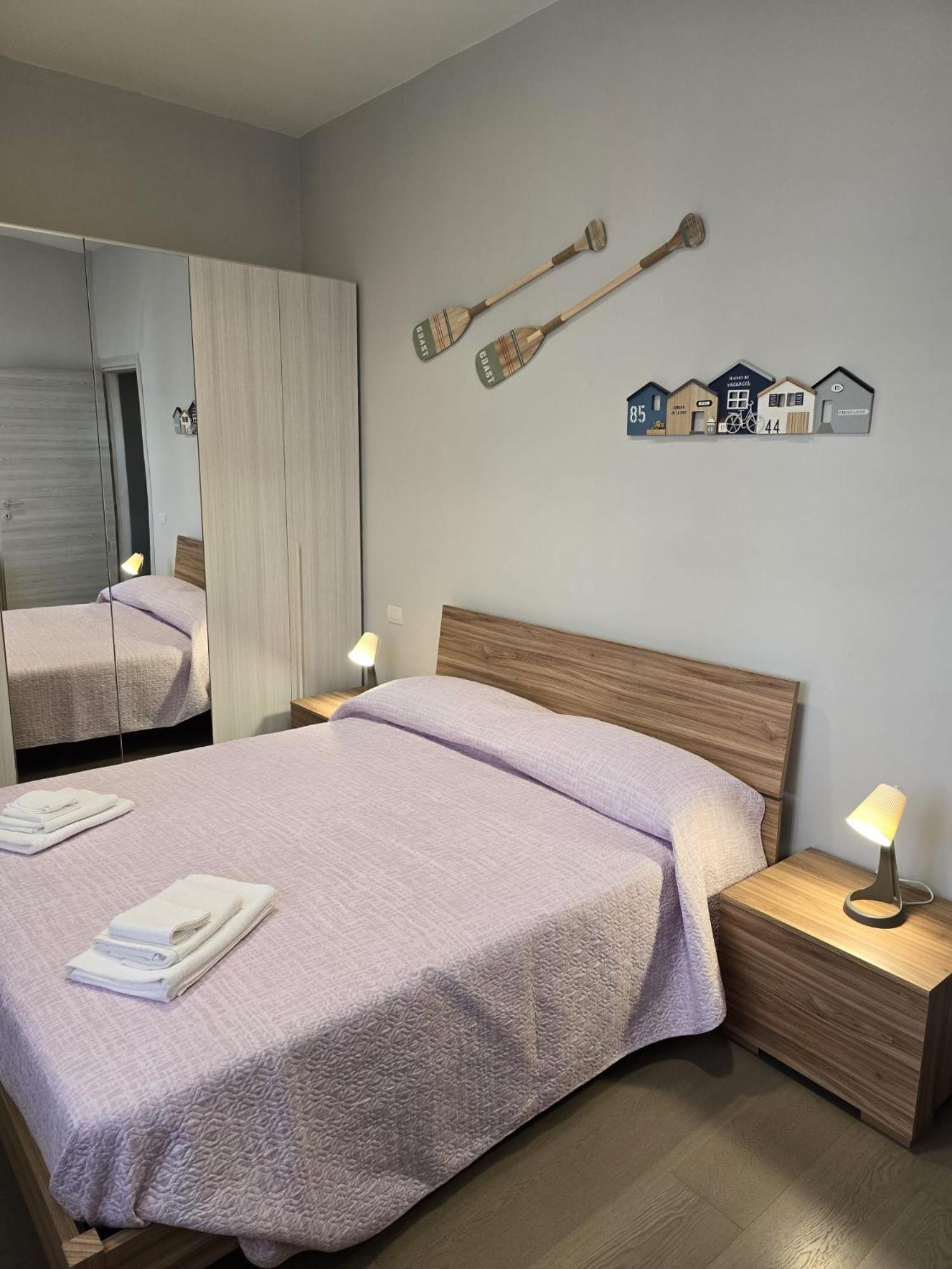 La Villa Apartments Tinaia - Excellent For Sardegna & Corsica - 6-8 Beds - Private Parking Included With Camera ليفورنو المظهر الخارجي الصورة